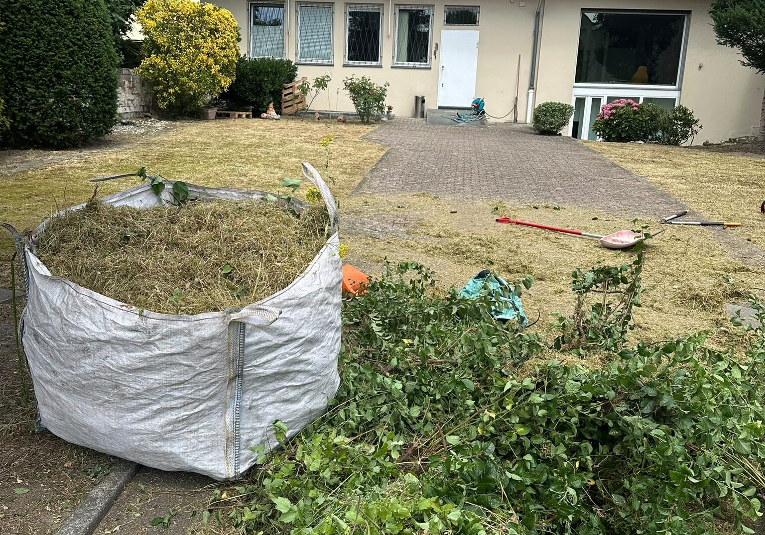 Grünschnitt-Gartenarbeit